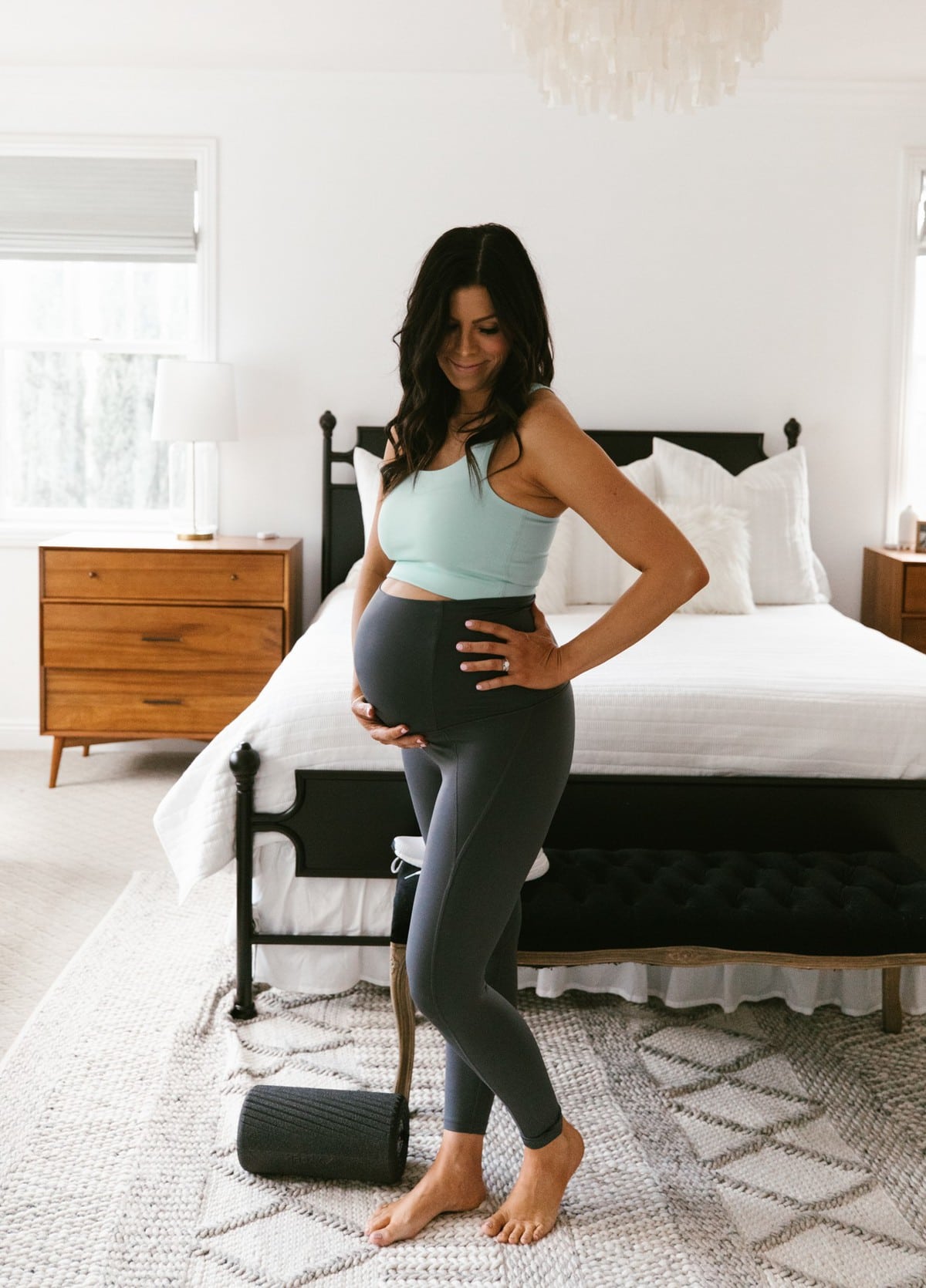 Roundup of the 6 BEST maternity leggings! - Mint Arrow