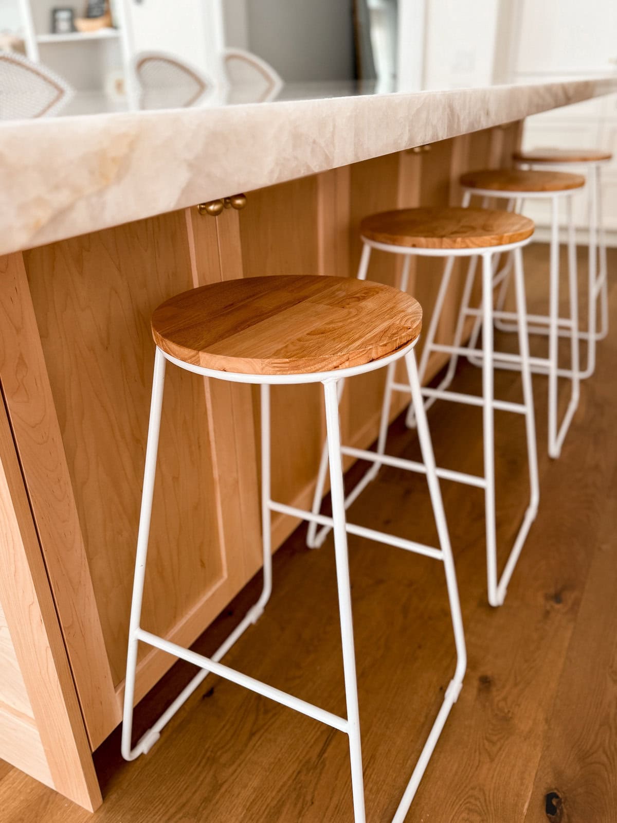 backless barstools