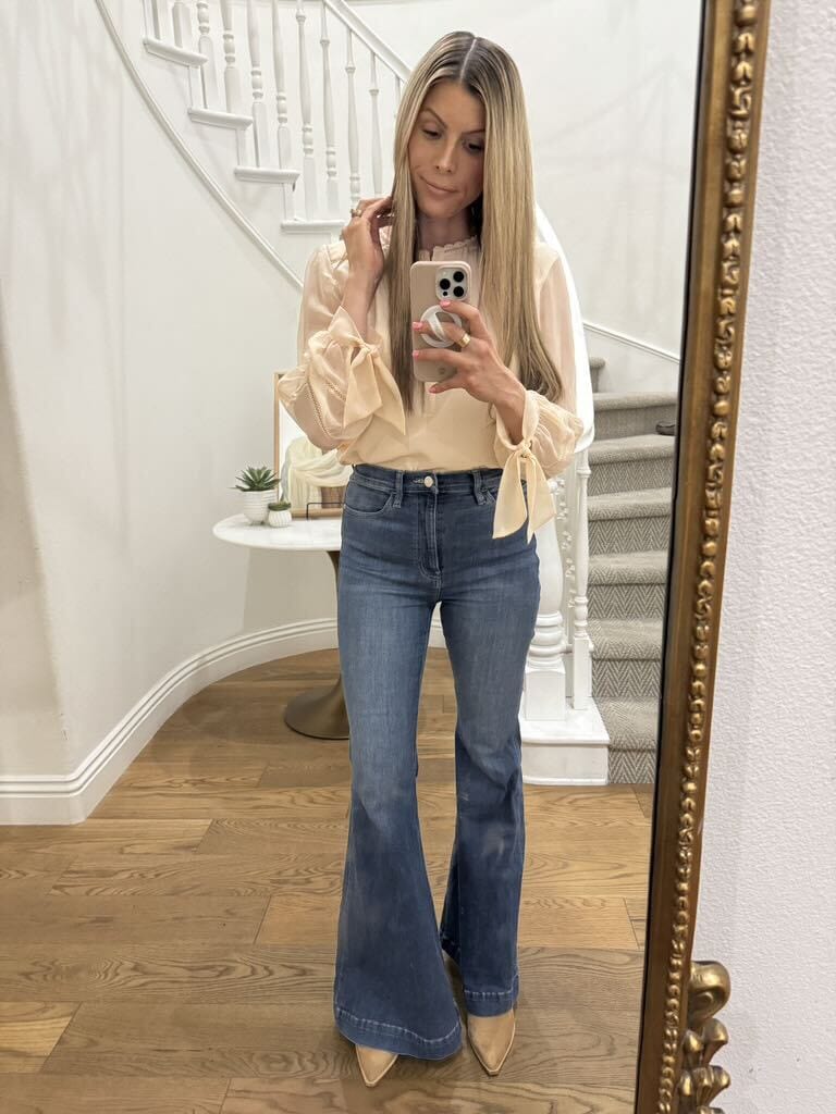 Corrine wearing the Le Super Flare High Waist Jeans